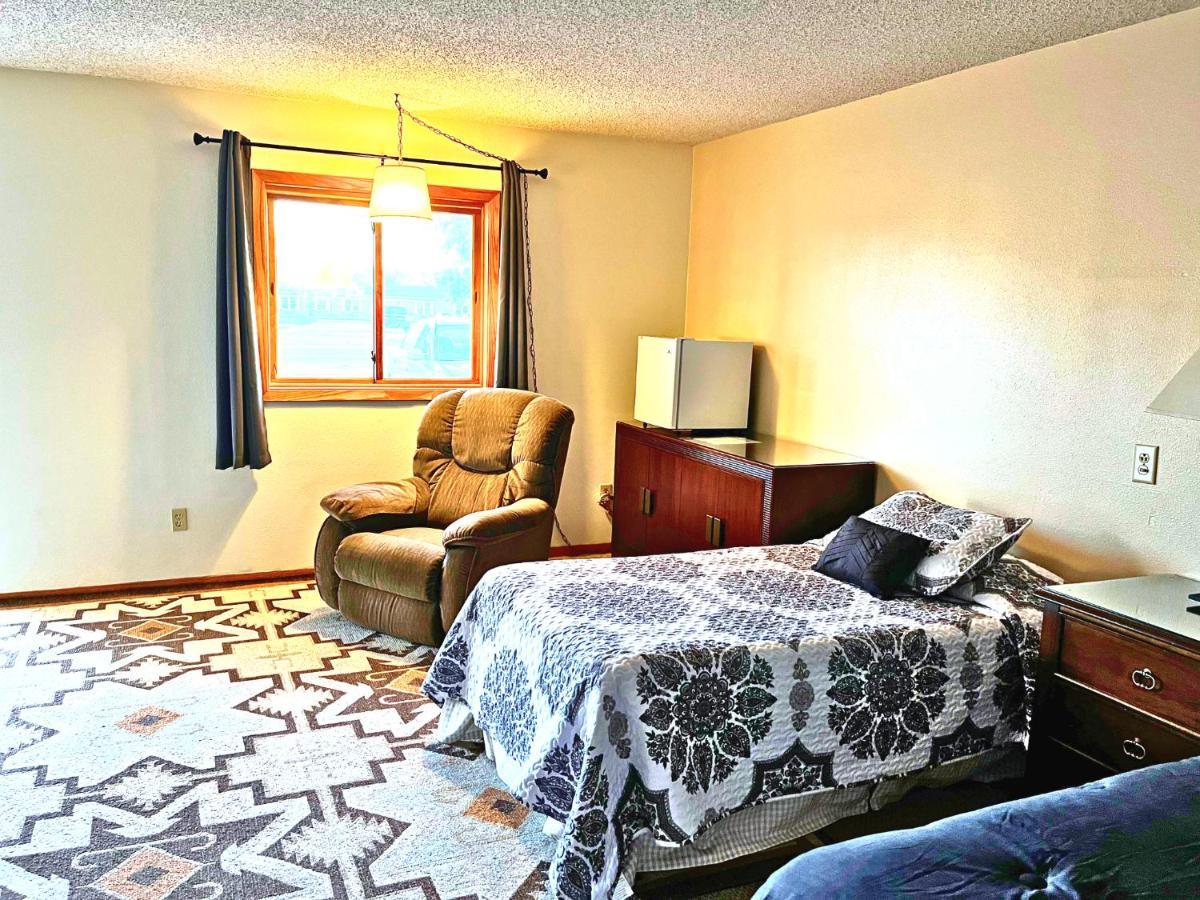 Furnas County Lodging Beaver City Exterior photo